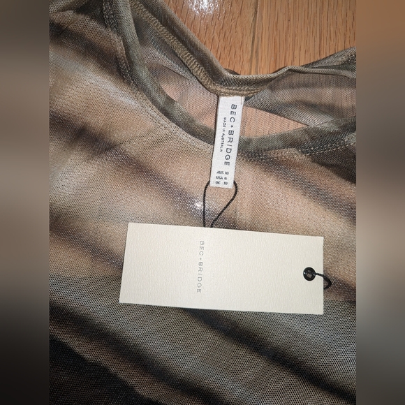 16. NWT BEC + BRIDGE WATERCOLOR SHORT SLEEVE MAXI DRESS WITH STRAPLESS SLIP - Picture 11 of 12